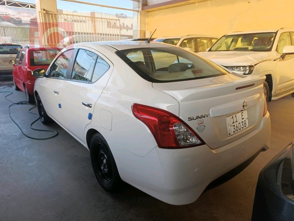 Nissan Sunny